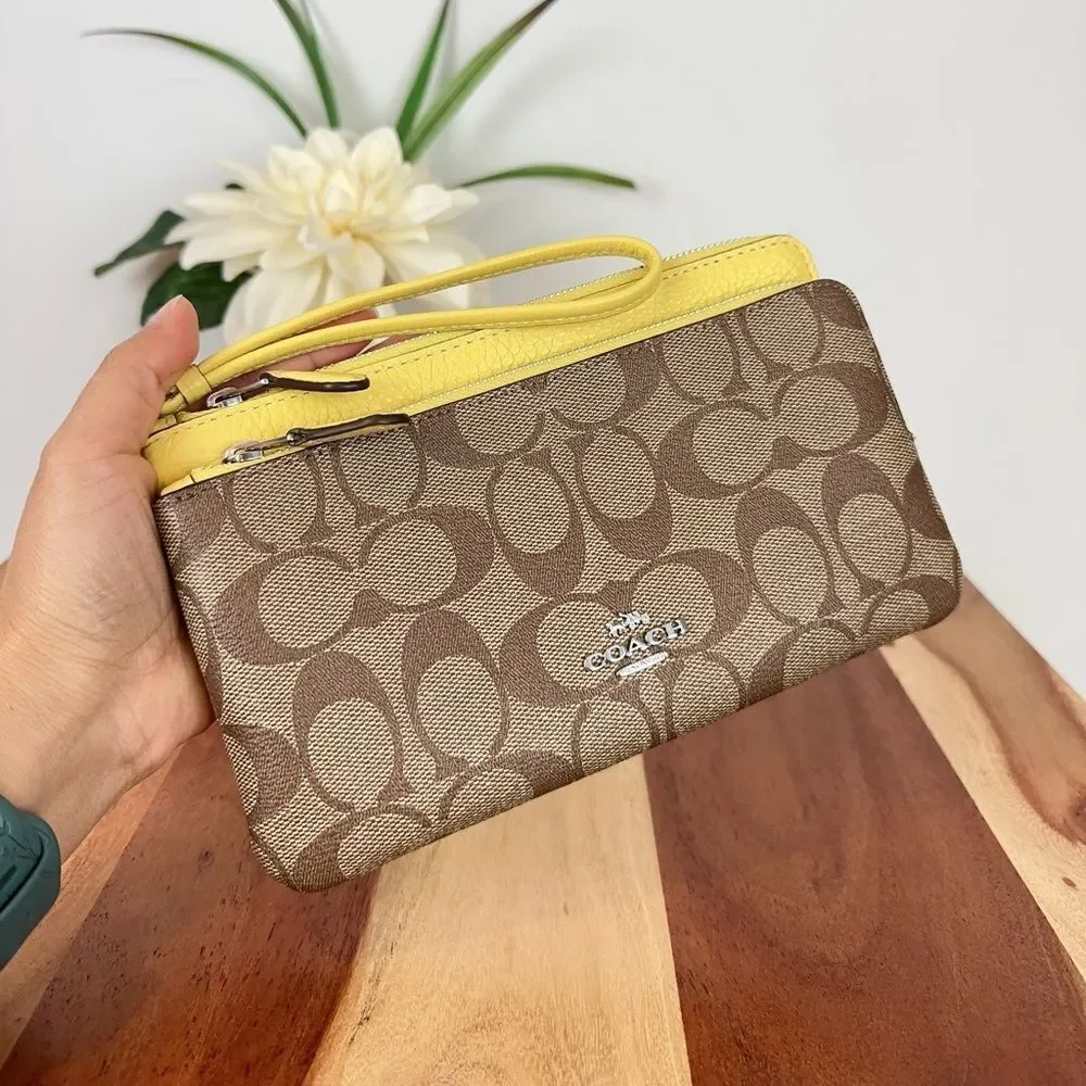 NWT Coach Double Zip Wallet In Signature‎ Canvas
